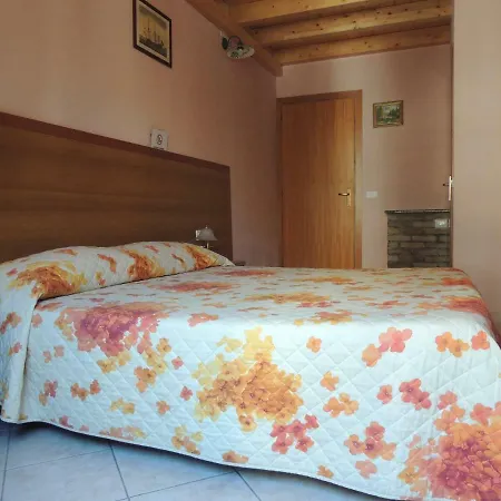 La Marina Bed & Breakfast