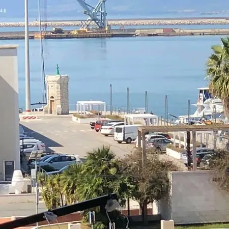 La Marina *