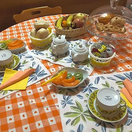 La Marina Bed & Breakfast 3*
